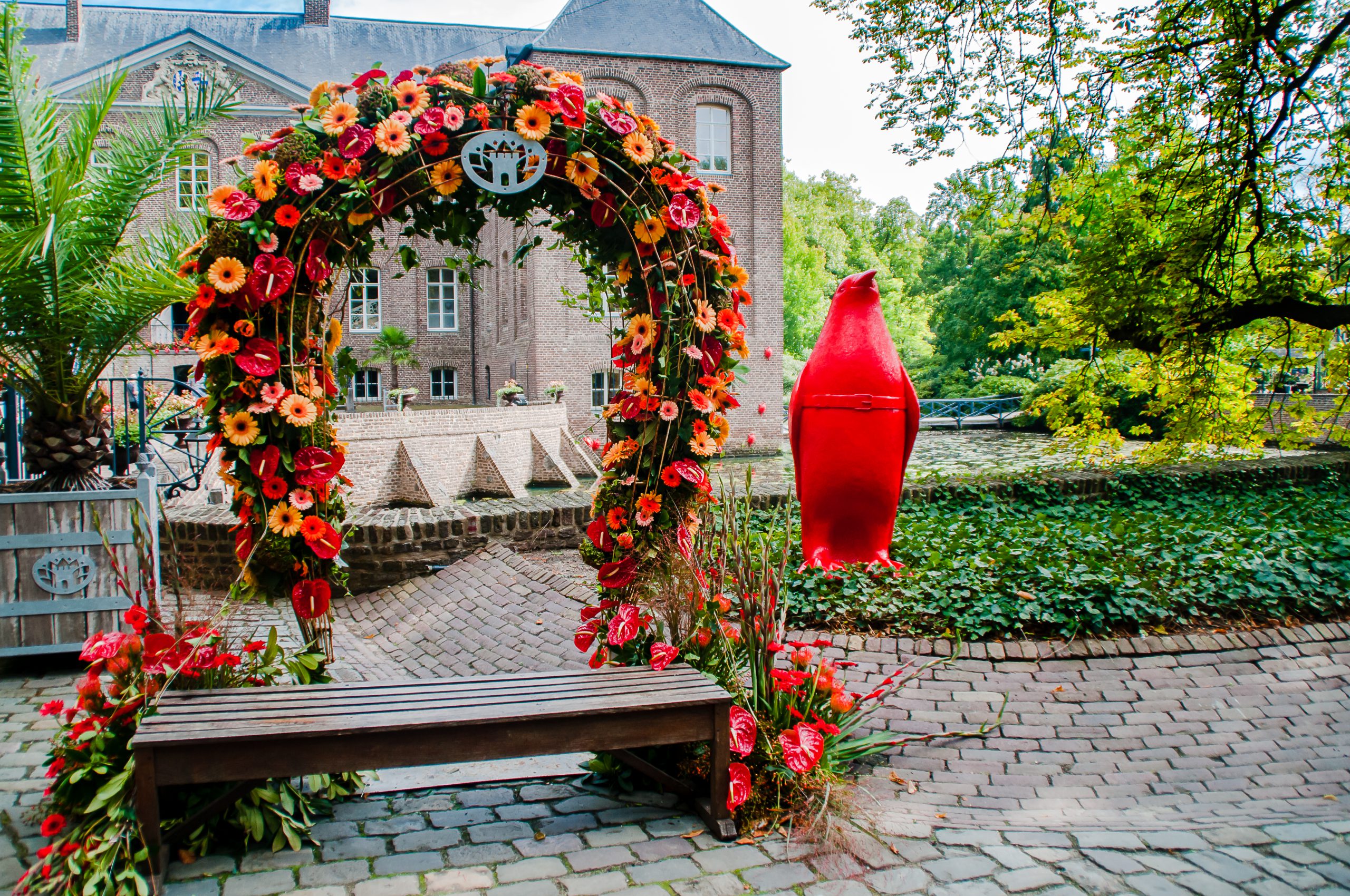 Blumenkunstwerke beim Blumenfestival ‘Blumig!’