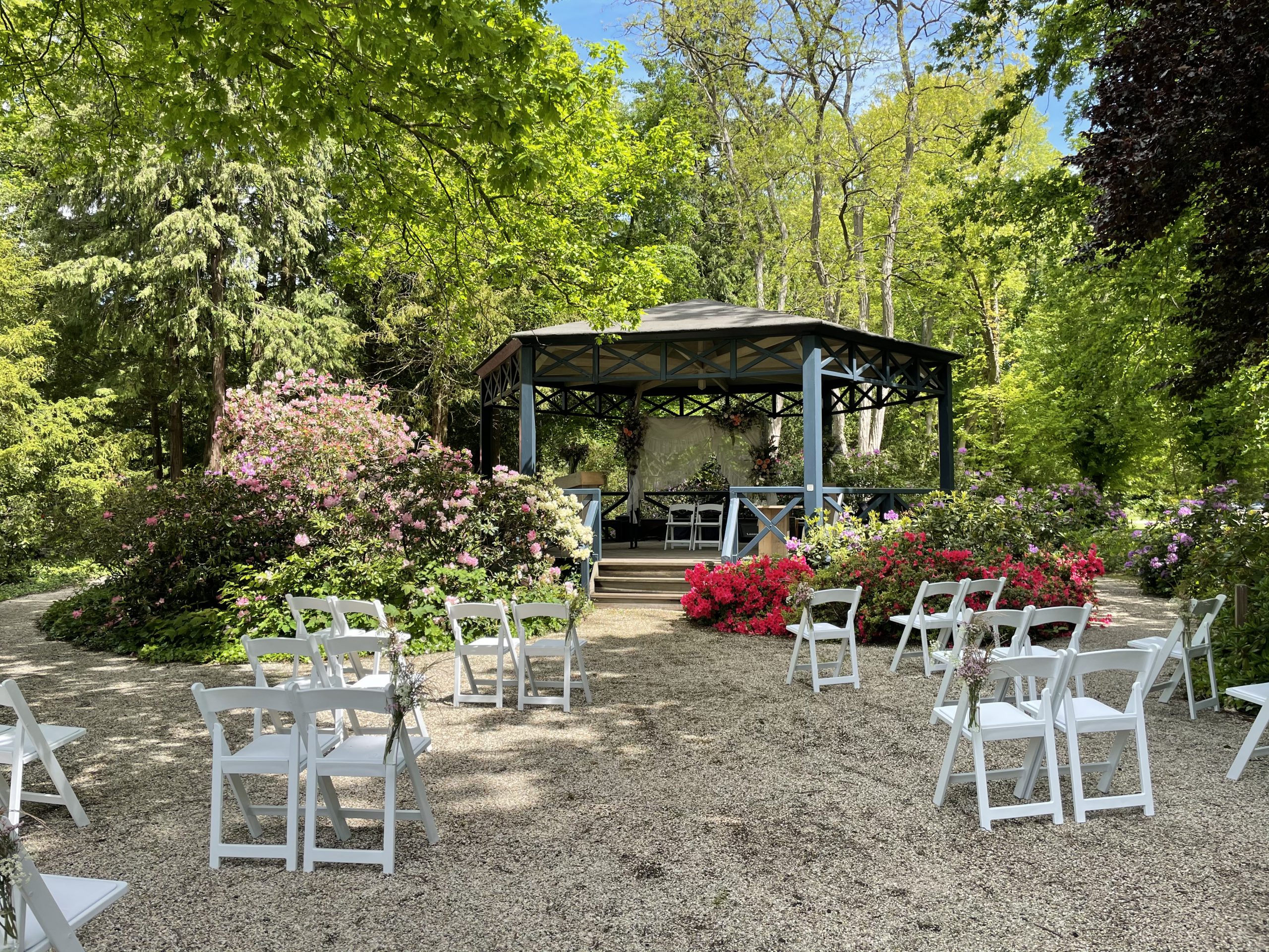 Heiraten in den Schlossgärten Arcen