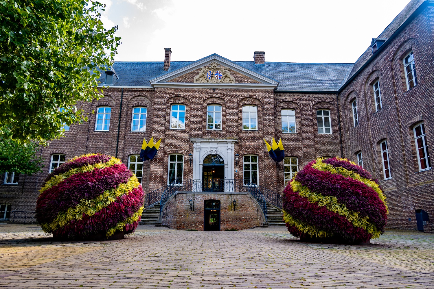 Goldener Herbst in den Schlossgärten Arcen